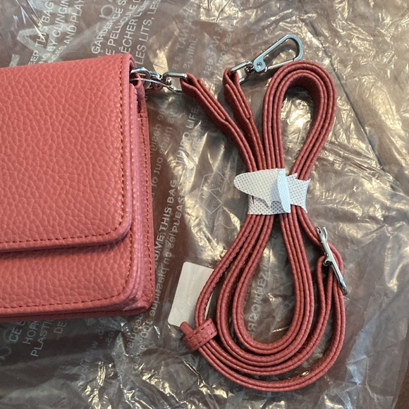 Matt & Nat BEE Vegan Leather Crossbody Bag Lychee NWT Pink Blush Rose - Picture 6 of 6